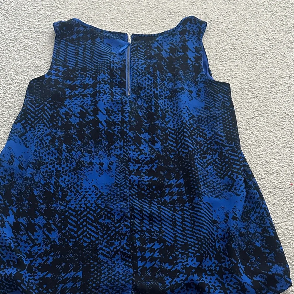 Apt. 9 Women's Blue and Black Patterned Blouse - Picture 5 of 7